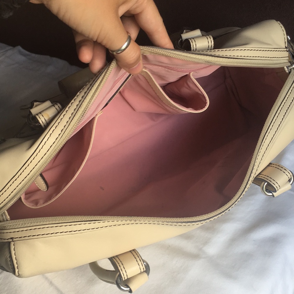 Handbag - Picture 3 of 7